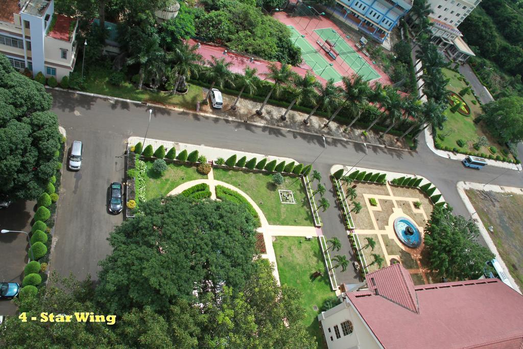 Dakruco Hotel Buon Ma Thuot Exterior foto