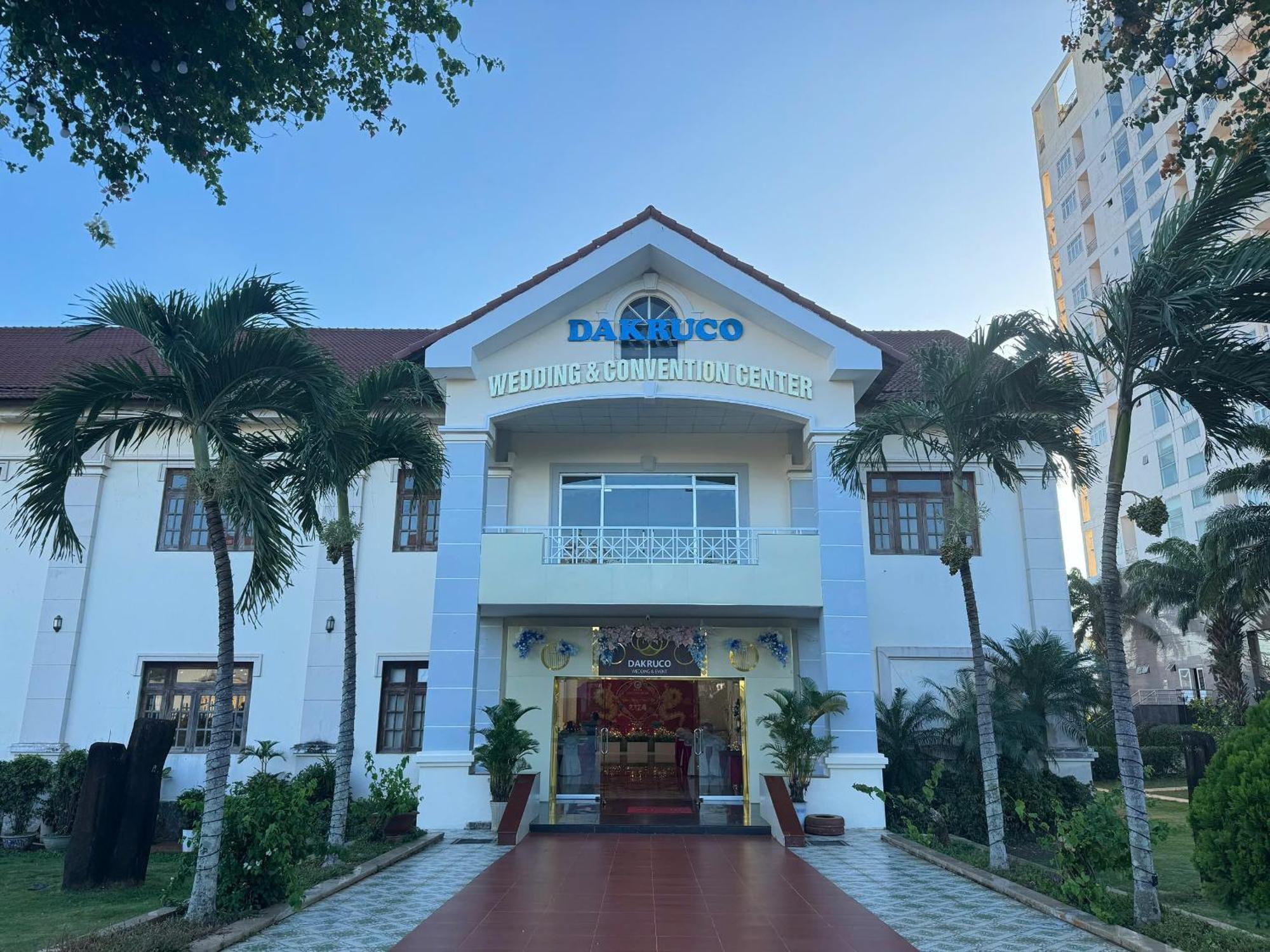 Dakruco Hotel Buon Ma Thuot Exterior foto