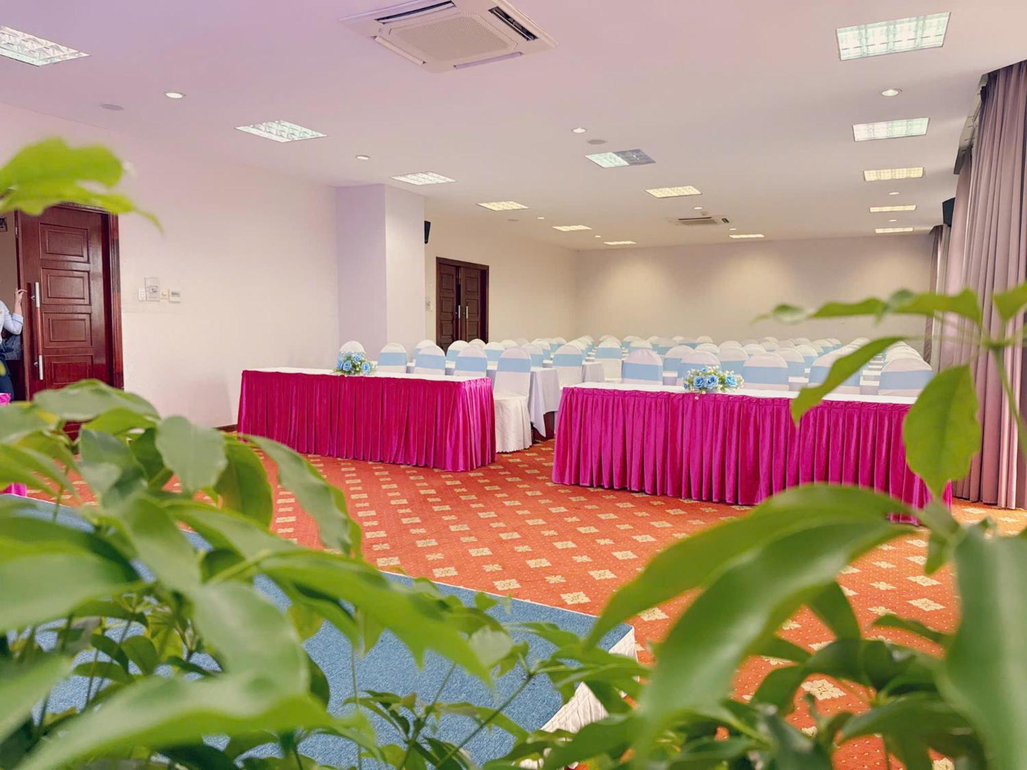 Dakruco Hotel Buon Ma Thuot Exterior foto